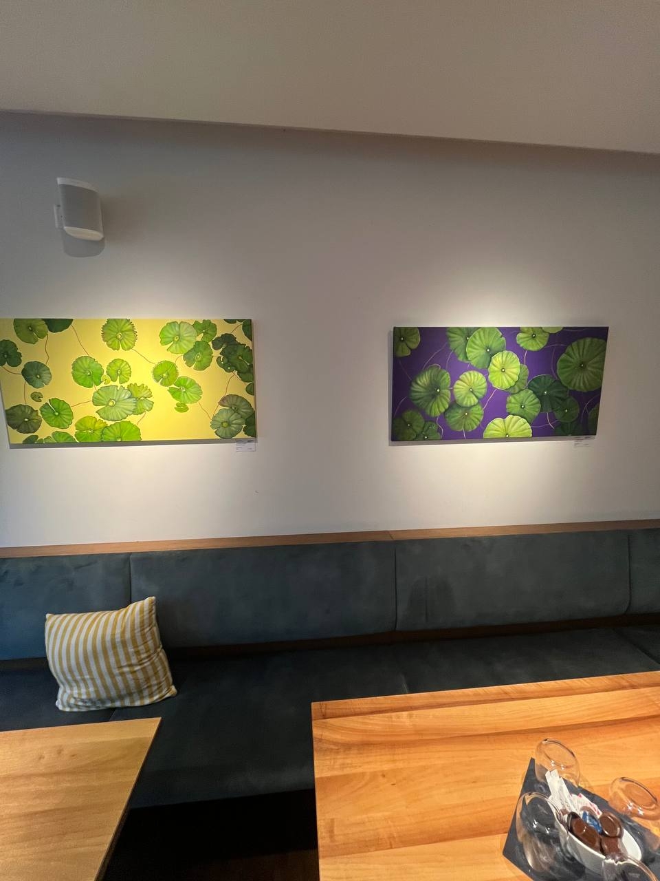 Solo-Ausstellung von Silvia Mende Zusammenarbeit der Galerie Kunstwerkstube mit dem Waldgasthaus Baldegg . Baden. Switzerland. Art. Kunst. Austellung