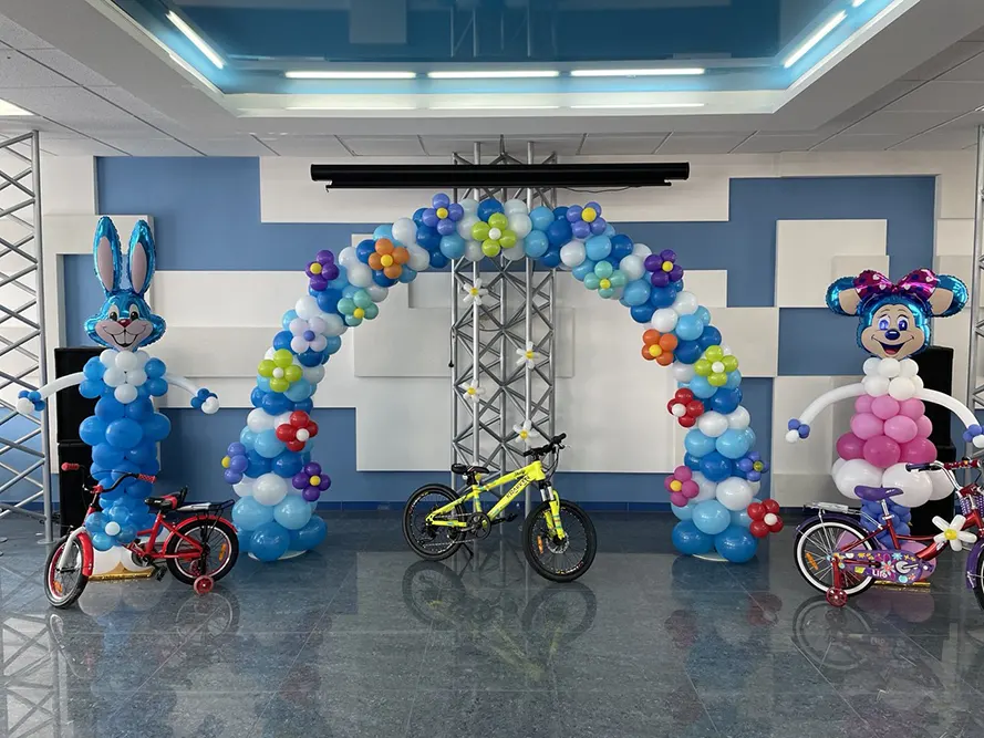 Оформление мероприятий шарами в Тирасполе: свадьбы, ДР, корпоративы, фотозоны, арки, колонны