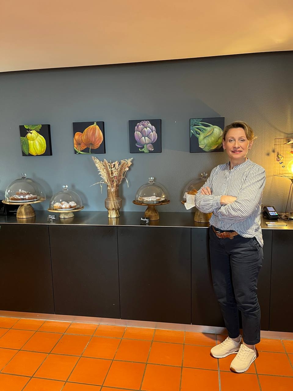 Solo-Ausstellung von Silvia Mende Zusammenarbeit der Galerie Kunstwerkstube mit dem Waldgasthaus Baldegg . Baden. Switzerland. Art. Kunst. Austellung